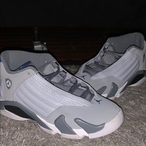 Jordan 14 retro Wolf Grey